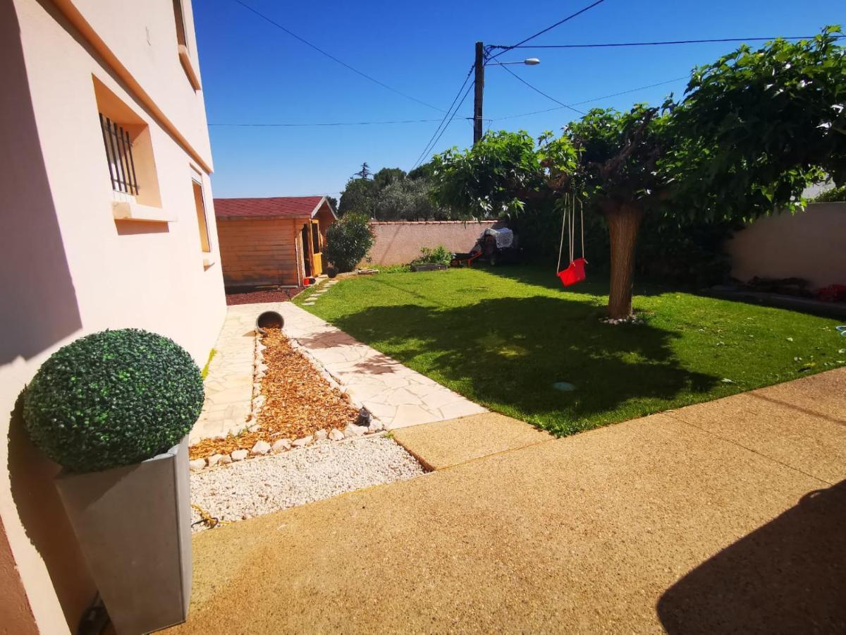 Gites Avec Grande Piscine Et Sa Terrasse Privative Bernis Eksteriør billede